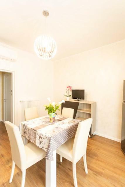 Casa Bologna Fiera Apartment ภายนอก รูปภาพ