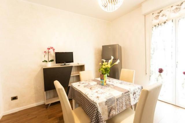 Casa Bologna Fiera Apartment ภายนอก รูปภาพ